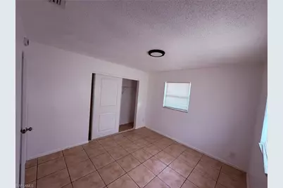 5413-5427 3rd Ave #5421, Fort Myers, FL 33907 - Photo 5