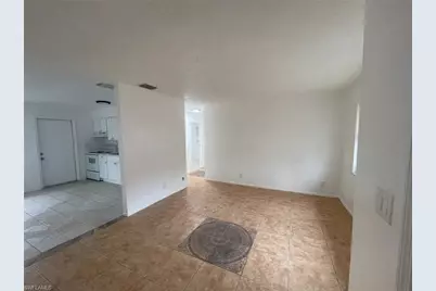 5413-5427 3rd Ave #5423, Fort Myers, FL 33907 - Photo 9