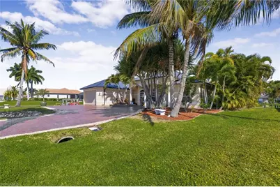 2501 SE 19th Pl, Cape Coral, FL 33904 - Photo 5