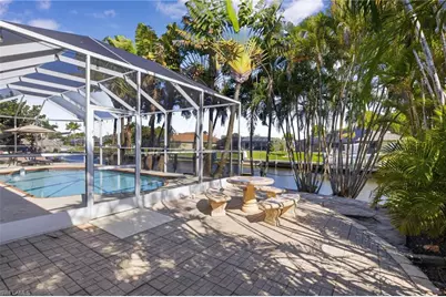 2501 SE 19th Pl, Cape Coral, FL 33904 - Photo 13