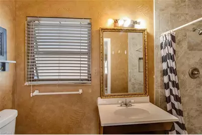 806 Entrada Dr N, Fort Myers, FL 33919 - Photo 15