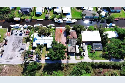 2228 Marina Park Dr, Fort Myers, FL 33905 - Photo 21