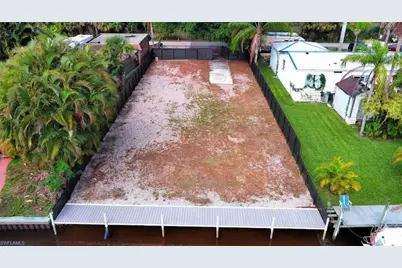 2228 Marina Park Dr, Fort Myers, FL 33905 - Photo 19