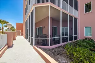 2745 1st St, Fort Myers, FL 33916 - Photo 1