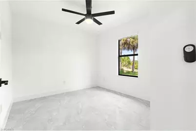 1137 Essex St E, Lehigh Acres, FL 33974 - Photo 11