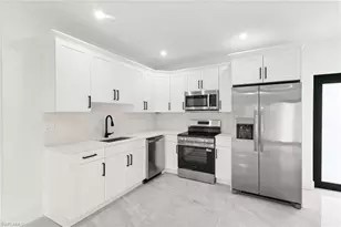 1137 Essex St E, Lehigh Acres, FL 33974 - Photo 3