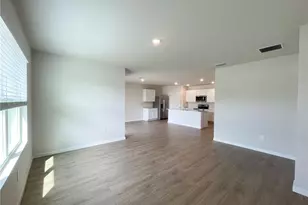 920 NE 10th St, Cape Coral, FL 33909 - Photo 13