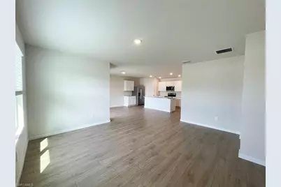 920 NE 10th St, Cape Coral, FL 33909 - Photo 15