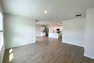 920 NE 10th St, Cape Coral, FL 33909 - Photo 15