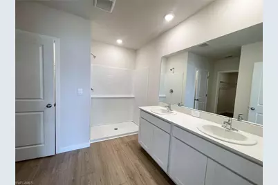 920 NE 10th St, Cape Coral, FL 33909 - Photo 21