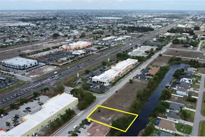 1208 SW 4th St, Cape Coral, FL 33991 - Photo 5