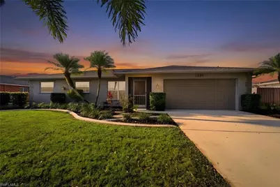 1926 SE 8th St, Cape Coral, FL 33990 - Photo 1