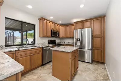 1926 SE 8th St, Cape Coral, FL 33990 - Photo 15