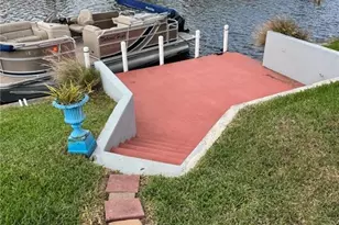 1437 SE 21st Ln, Cape Coral, FL 33990 - Photo 3