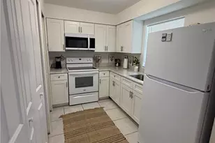 525 SE Van Loon Terrace, Cape Coral, FL 33990 - Photo 11