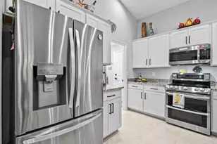 4317 NW 34th Ln, Cape Coral, FL 33993 - Photo 13