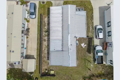 11111 Ballweg Ln, Fort Myers, FL 33908 - Photo 3