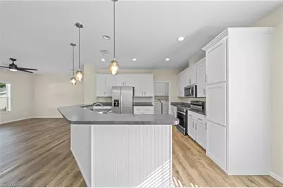 24 Red Poinciana Dr, Fort Myers, FL 33908 - Photo 5