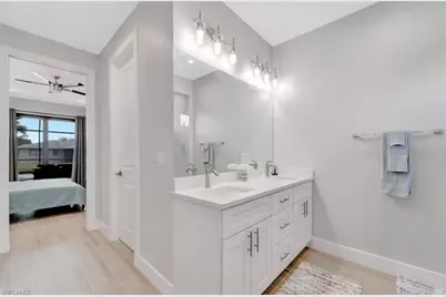 3222 SW Santa Barbara Pl, Cape Coral, FL 33914 - Photo 17