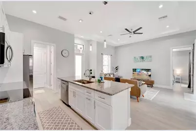 3222 SW Santa Barbara Pl, Cape Coral, FL 33914 - Photo 3