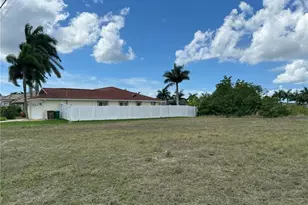 4232 SW 21st Pl, Cape Coral, FL 33914 - Photo 9