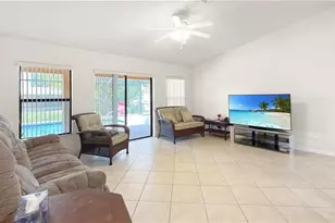 205 SW 42nd St, Cape Coral, FL 33914 - Photo 13