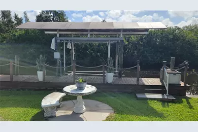 91 Sun Cir, Fort Myers, FL 33905 - Photo 5
