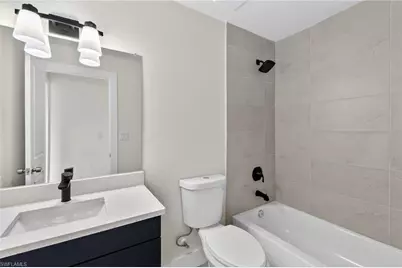 1614 NE 6th Ave, Cape Coral, FL 33909 - Photo 23