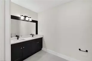 1614 NE 6th Ave, Cape Coral, FL 33909 - Photo 29