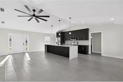 1614 NE 6th Ave, Cape Coral, FL 33909 - Photo 11