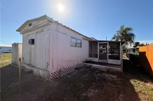 121 Coachlight Ln, North Fort Myers, FL 33917 - Photo 15