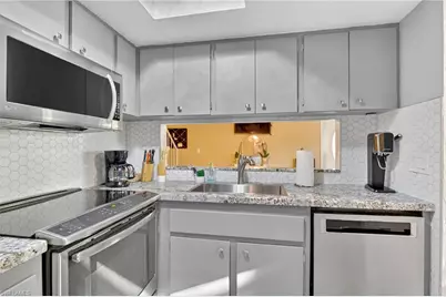 3309 Prince Edward Island Cir #2, Fort Myers, FL 33907 - Photo 3