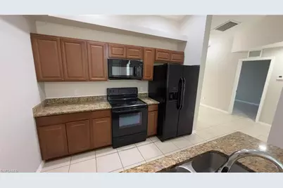 1621 SW 33rd St, Cape Coral, FL 33914 - Photo 3