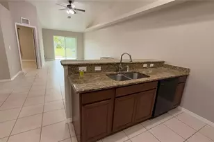 1621 SW 33rd St, Cape Coral, FL 33914 - Photo 5