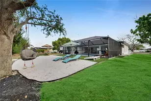 145 SE 17th St, Cape Coral, FL 33990 - Photo 37