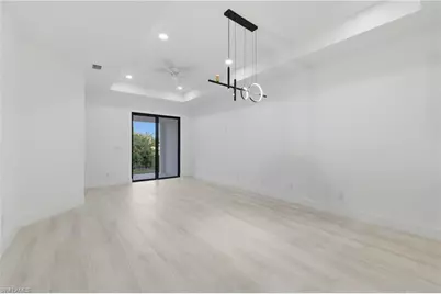 3631 SW Santa Barbara Pl, Cape Coral, FL 33914 - Photo 7