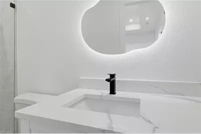 3631 SW Santa Barbara Pl, Cape Coral, FL 33914 - Photo 15