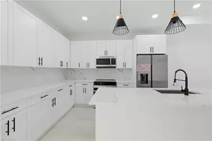 3631 SW Santa Barbara Pl, Cape Coral, FL 33914 - Photo 29