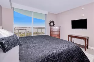 3000 Oasis Grand Blvd, Fort Myers, FL 33916 - Photo 25