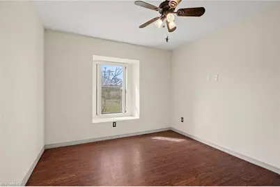 2725 SW 28th Pl, Cape Coral, FL 33914 - Photo 17