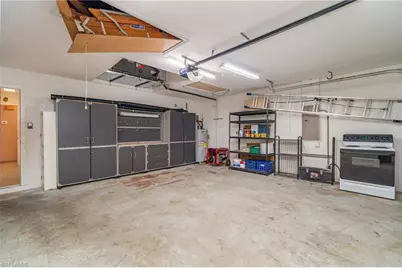 2725 SW 28th Pl, Cape Coral, FL 33914 - Photo 29