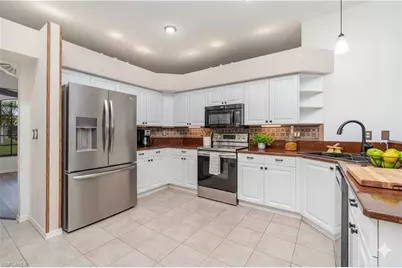 2725 SW 28th Pl, Cape Coral, FL 33914 - Photo 5