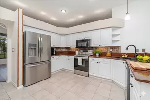 2725 SW 28th Pl, Cape Coral, FL 33914 - Photo 5