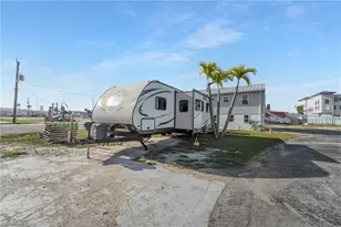 19281 San Carlos Blvd, Fort Myers Beach, FL 33931 - Photo 15