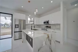 1002 Pine Ave, Lehigh Acres, FL 33972 - Photo 7