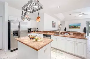 4005 SW 17th Pl, Cape Coral, FL 33914 - Photo 9