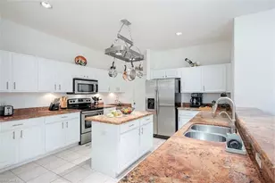 4005 SW 17th Pl, Cape Coral, FL 33914 - Photo 7