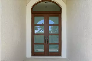 325 Oak Ave, Naples, FL 34108 - Photo 5