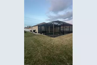 304 SW Trafalgar Pkwy, Cape Coral, FL 33991 - Photo 41