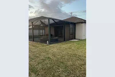 304 SW Trafalgar Pkwy, Cape Coral, FL 33991 - Photo 31